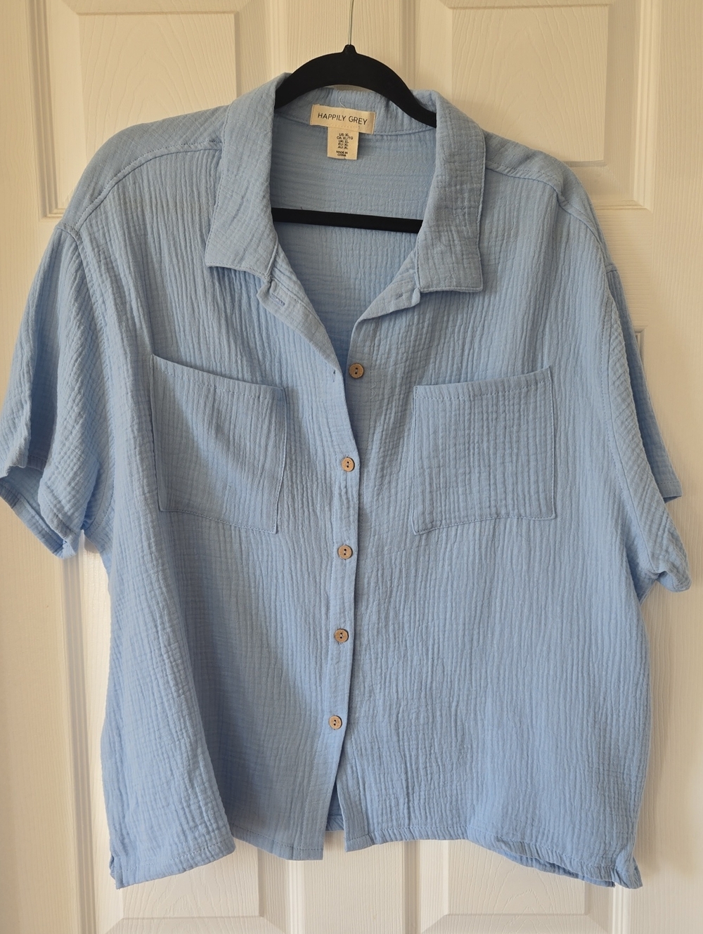 Happyly Grey Women's Light Blue Short-Sleeve Button Blouse